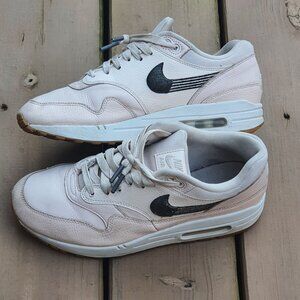 Nike Air Max 1 Premium Guava Ice Pink White Leather 454746-800 Women’s Size 9.5